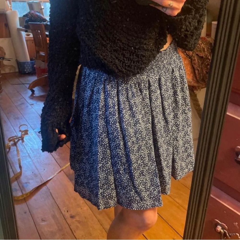 Nwot polka dot stars elastic waist flouncy twirl skirt navy blue white stars med